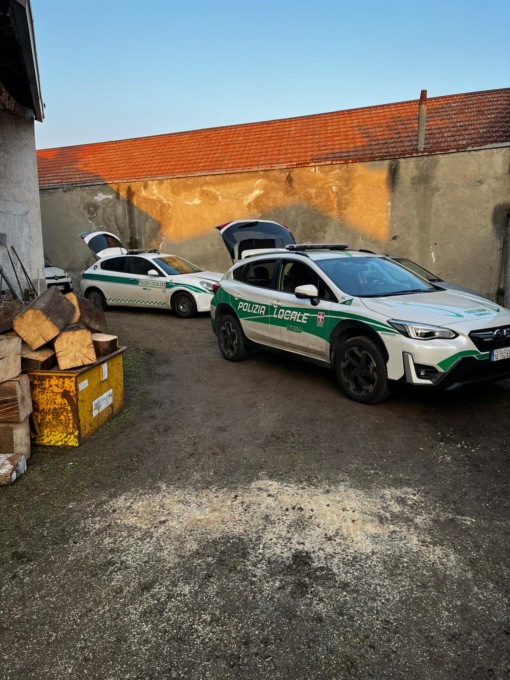 Cade da un’altezza di 5 metri: diciannovenne in codice rosso