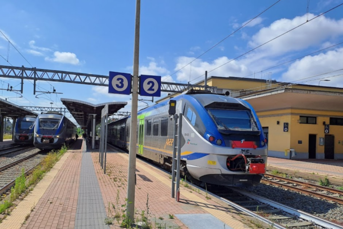 “Pendolaria 2025” sui trasporti ferroviari in Piemonte: Novara-Biella tratta a bassa efficienza e troppe riduzioni