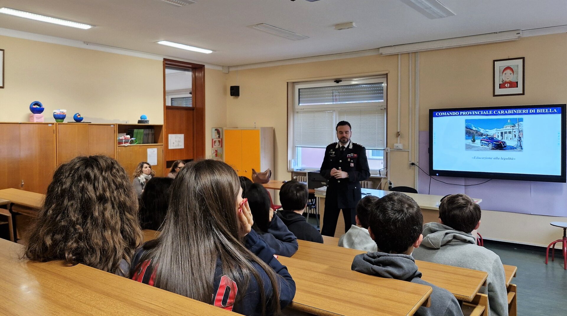 20250215_I_Carabinieri_incontrano_gli_studenti_per_parlare_di_cultura_de... (1)