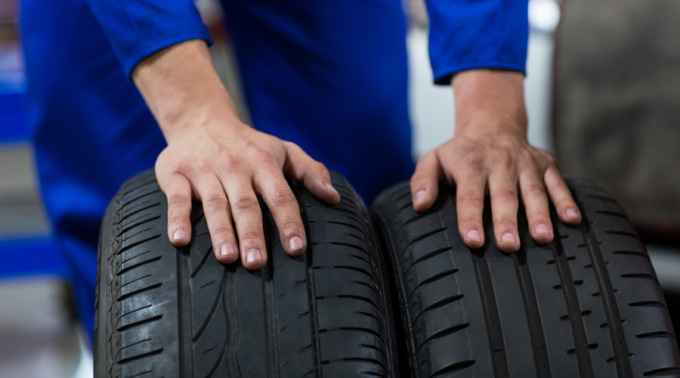 Come decifrare le recensioni online per gomme usate e fare un acquisto sicuro