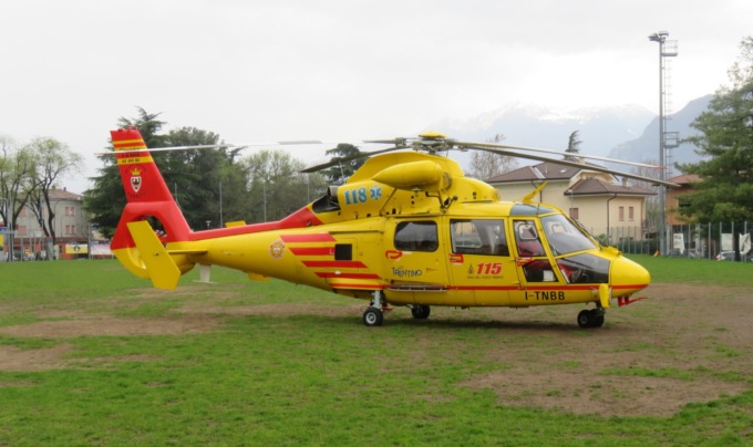Tragedia sulle Rive Rosse: escursionista muore durante il rientro da San Bonomio