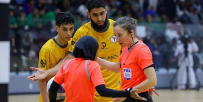 Chiara Perona, primo arbitro donna in Arabia