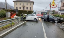 Incidente stradale a Mottalciata: Vigili del fuoco in azione per la messa in sicurezza