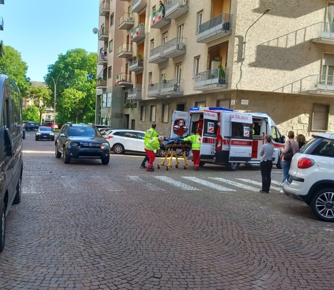 Incidente tra auto e moto