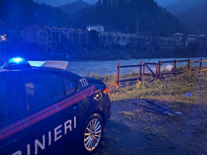 Giornata intensa per i Carabinieri: incidenti, frane, liti e truffe