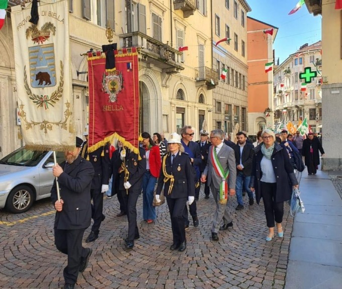 “Liberazione e antifascismo: è tempo che politica guardi al futuro”, il discorso audace del sindaco Olivero