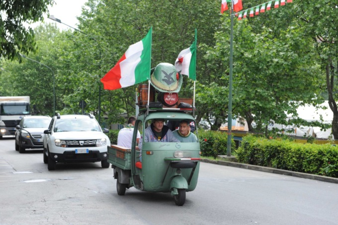 «Un’autostrada di Penne nere verso Biella»: benvenuti Alpini!