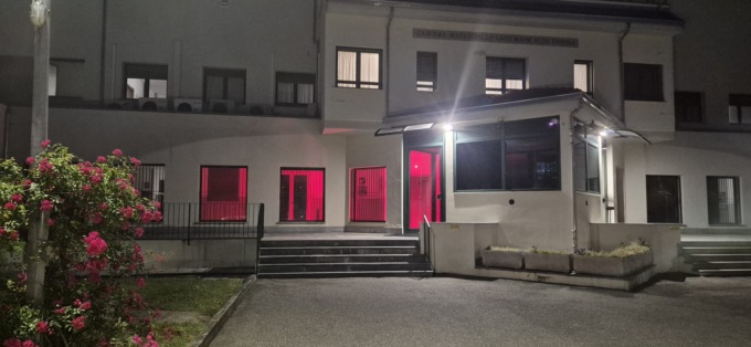 Biella si tinge di rosso per la Giornata Mondiale della Sclerosi Multipla