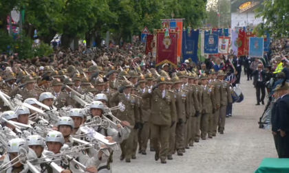 Adunata Alpini: Biella accoglie con entusiasmo la grande sfilata