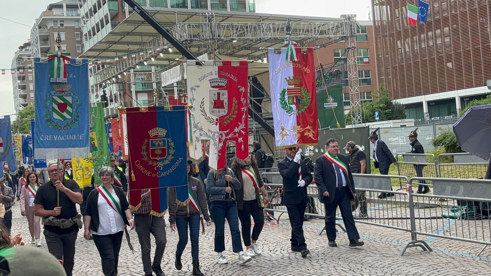 Sfilata domenica 28