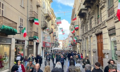 Adunata Alpini: Biella centro in festa con le Penne nere