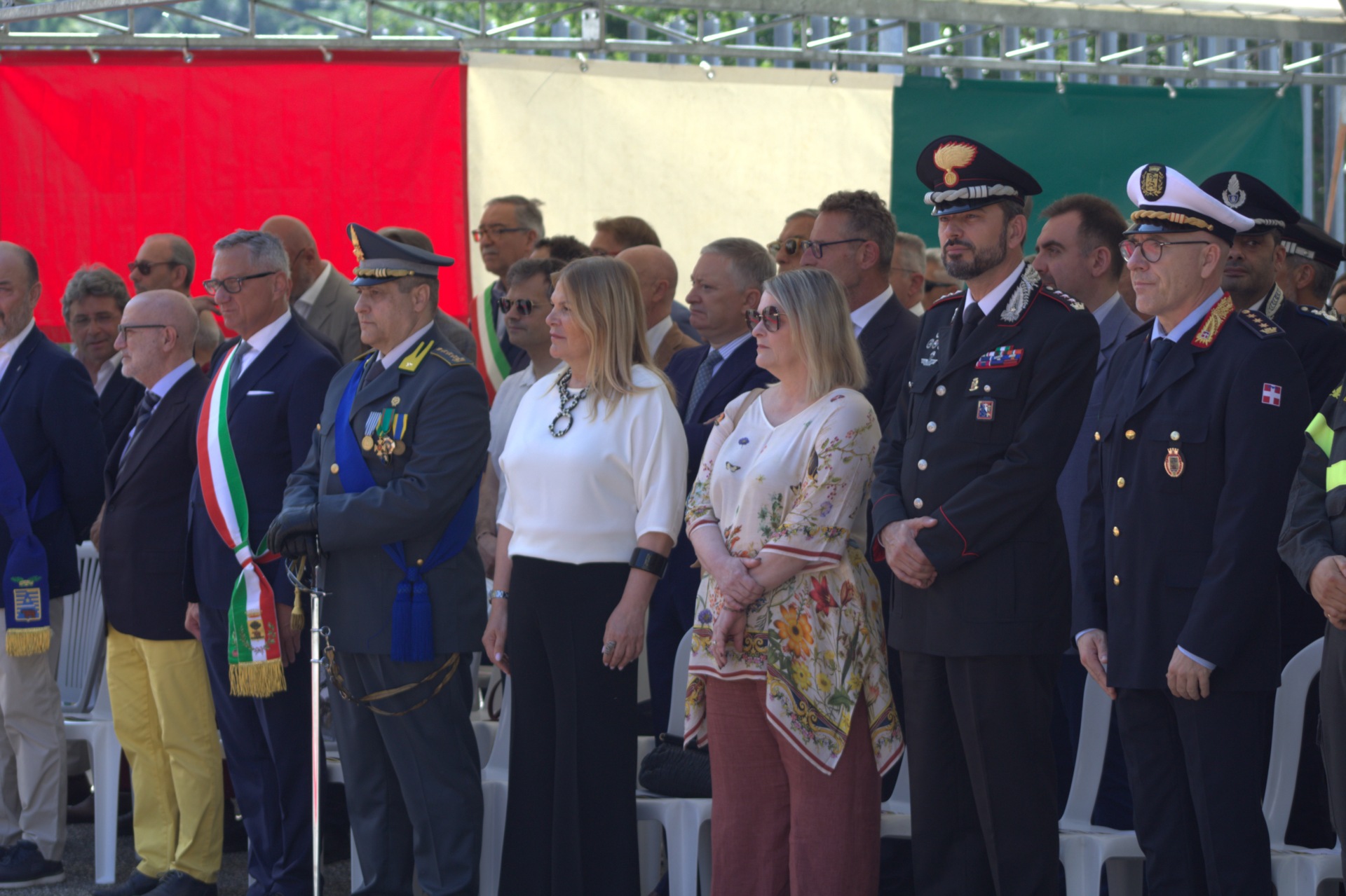Foto di GLJ per ECO DI BIELLA - Guardia di Finanza di Biella al 251° anniversario dalla fondazione (60) Autorità militari e civili 2