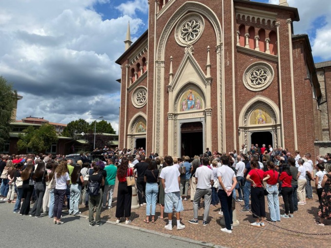 Ieri l’ultimo saluto a Bruno Piccolo in una chiesa gremita