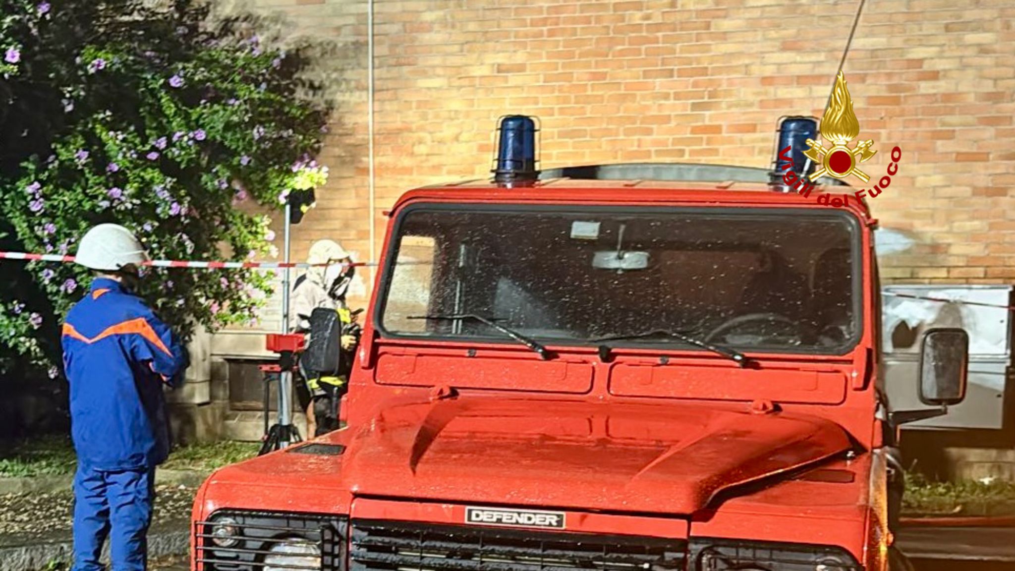 Vigili del fuoco in via Mongrando a Biella 2