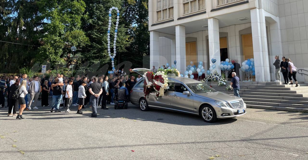 Biella si stringe attorno alla famiglia di Santo Bottone: folla commossa ai funerali