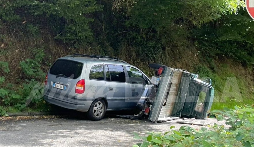 Incidente mortale a Tollegno: uomo perde la vita in uno scontro fra auto