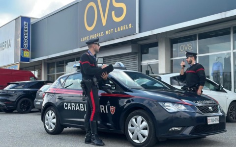 Furto sventato dai Carabinieri: refurtiva recuperata e tre denunciati