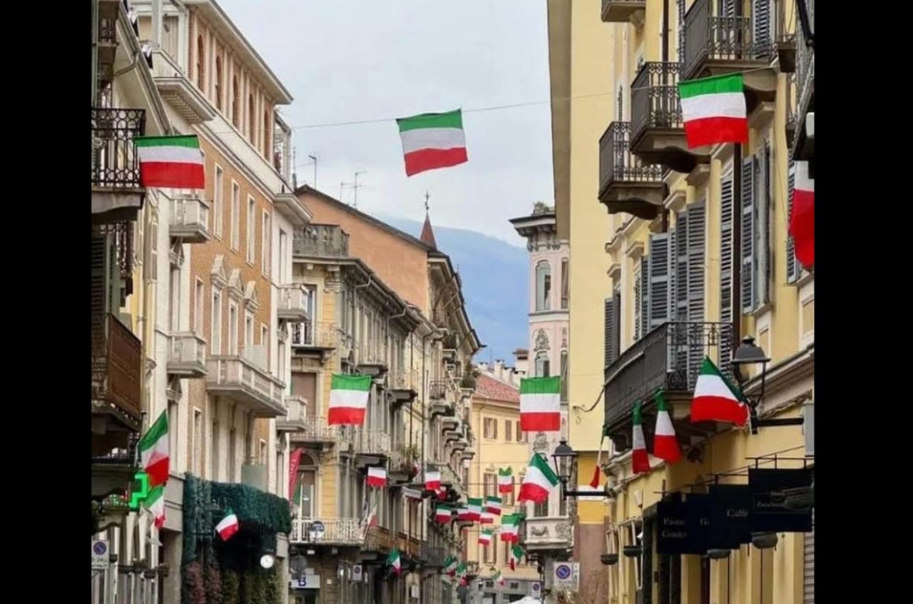 «IV Novembre, esponete il Tricolore»