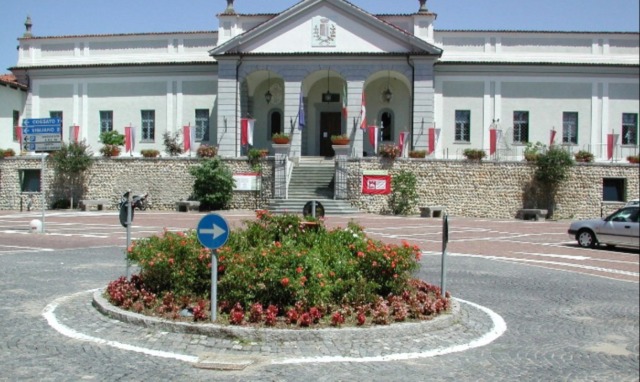 Il Comune sbarca su WhatsApp