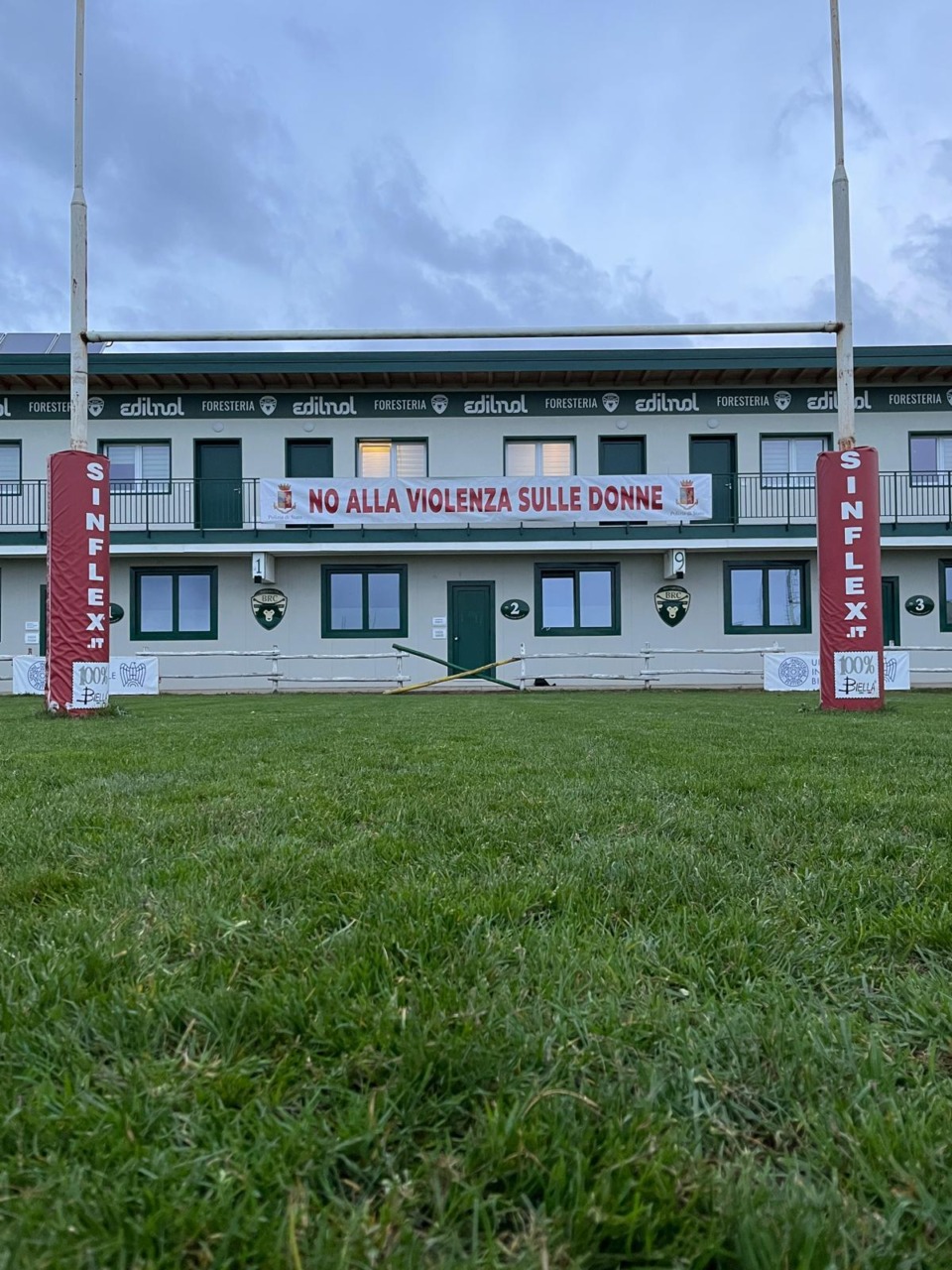 Il Rugby scende in campo con la Questura: “No alla violenza sulle donne”