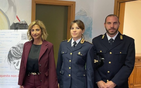 Campagna sinergica di Questura e commercianti contro la violenza sulle donne
