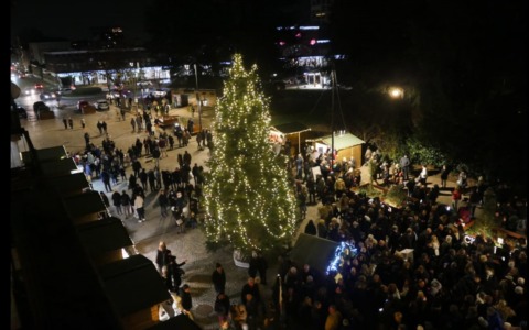 Sabato l’accensione dell’albero di Natale