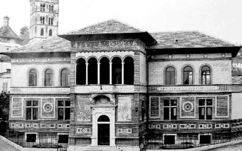 Palazzina Piacenza: dal sogno educativo alla confusione culturale