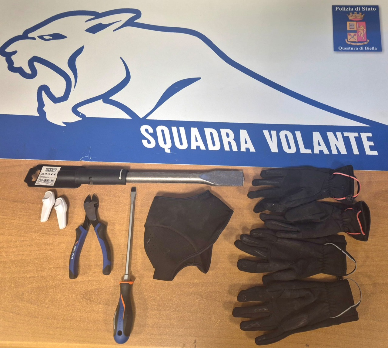 Fermati tre stranieri con attrezzi da scasso: denunciati dalla Polizia