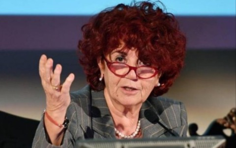 Il tessile dice addio a Valeria Fedeli