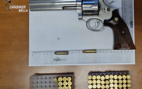 Lite in famiglia degenera: un arresto