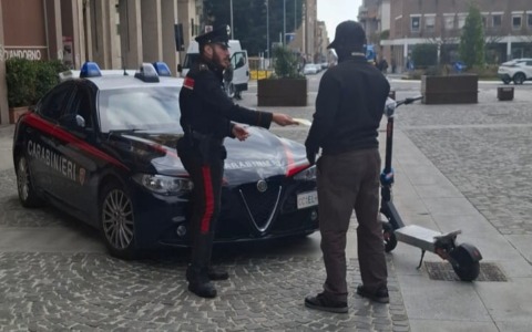 Monopattini elettrici, giro di vite e controlli nel Biellese