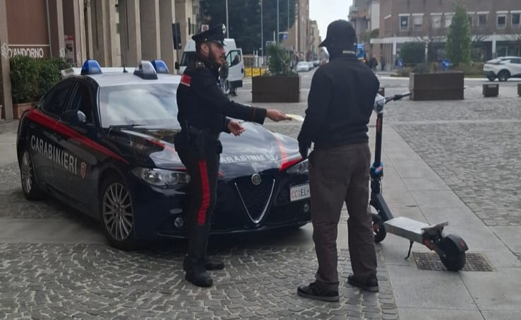 Monopattini elettrici, giro di vite e controlli nel Biellese