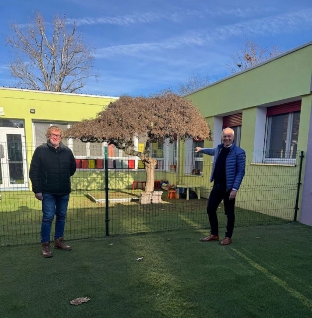 Rifatto il cortile interno tra l’asilo nido e la materna