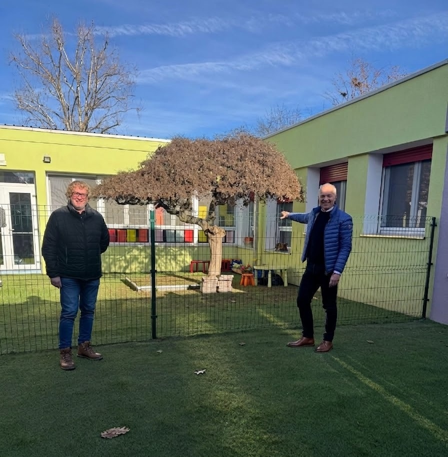 Rifatto il cortile interno tra l’asilo nido e la materna