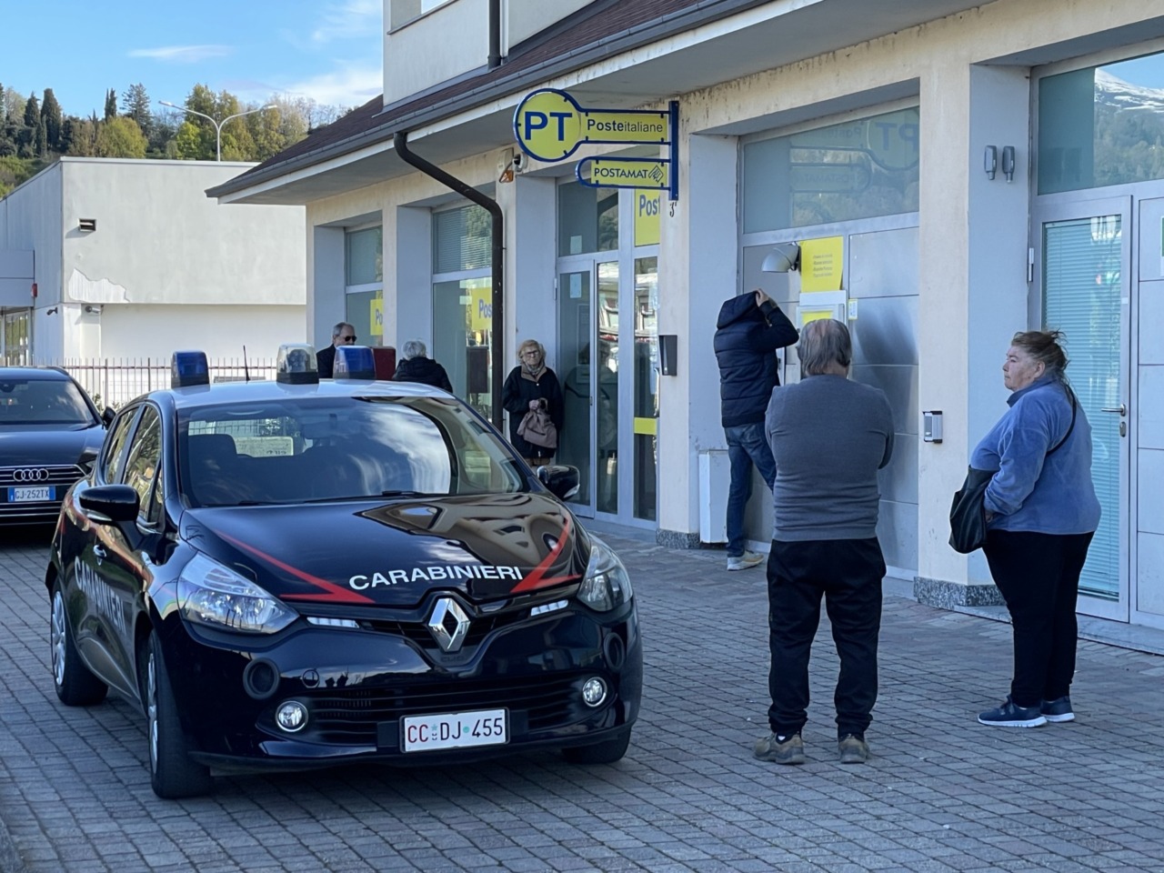 Rapina lampo all’ufficio postale di Vigliano Biellese: indagini in corso