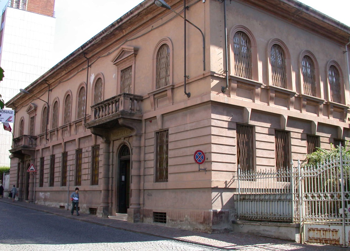 Sì al progetto di recupero delle facciate dell’ex biblioteca