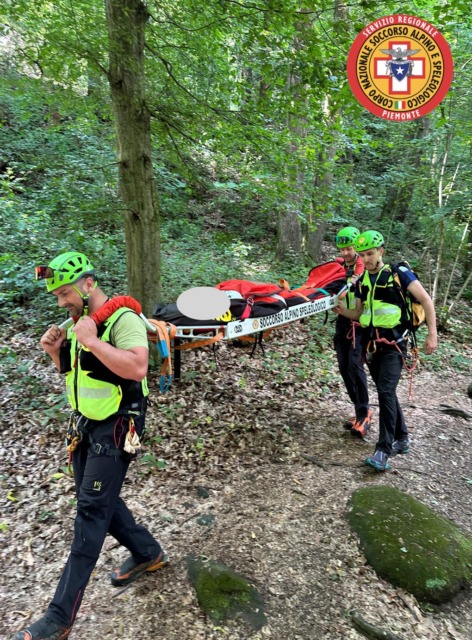 Scivola nel torrente vicino al sentiero del Gorgomoro e si ferisce: soccorsa