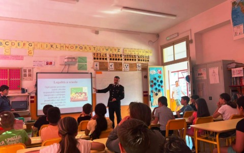 Legalità tra i banchi, si chiude il ciclo di incontri dei Carabinieri nelle scuole biellesi