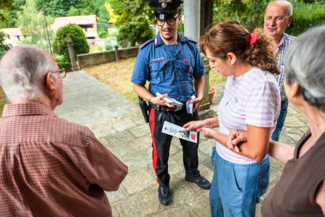 Truffe agli anziani, a Bioglio Carabinieri e Diocesi uniscono le forze per la prevenzione