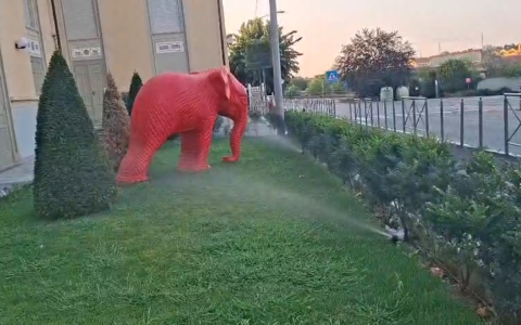 Irrigazione al teatro Erios, nessuna violazione: non è acqua potabile