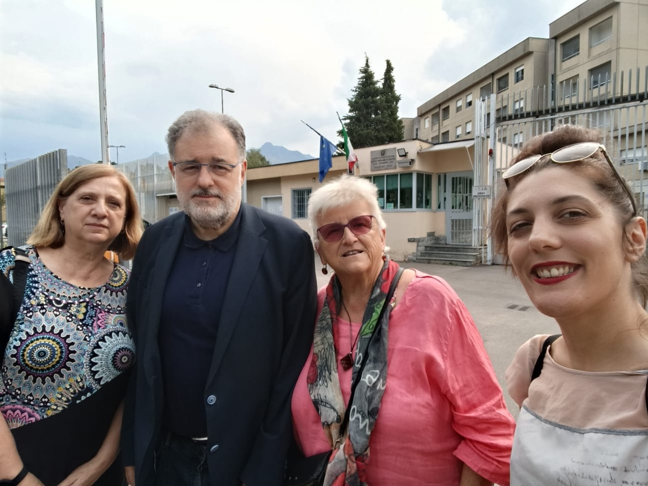 Visita del Pd al carcere di Biella: «Numeri allarmanti, servono più risorse»