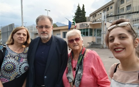 Visita del Pd al carcere di Biella: «Numeri allarmanti, servono più risorse»