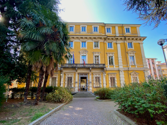 Rubano perfino il crocifisso: tre arrestati, ma evitano il carcere
