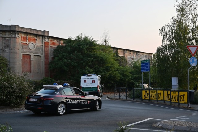 Blitz all’ex Lanificio Rivetti: trovati in un bivacco hashish e un machete