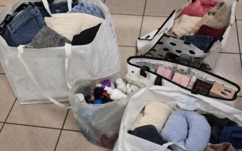 Furti in sette negozi del centro: denunciate due donne, recuperata merce per oltre 2 mila euro