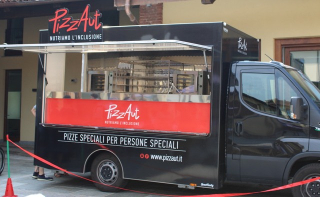 Inaugurato PizzAutoBus Biella