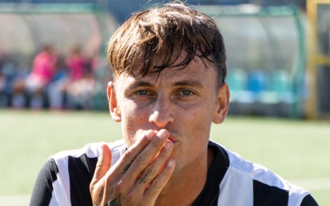Beltrame, due gol… al bacio e la Biellese vola al comando