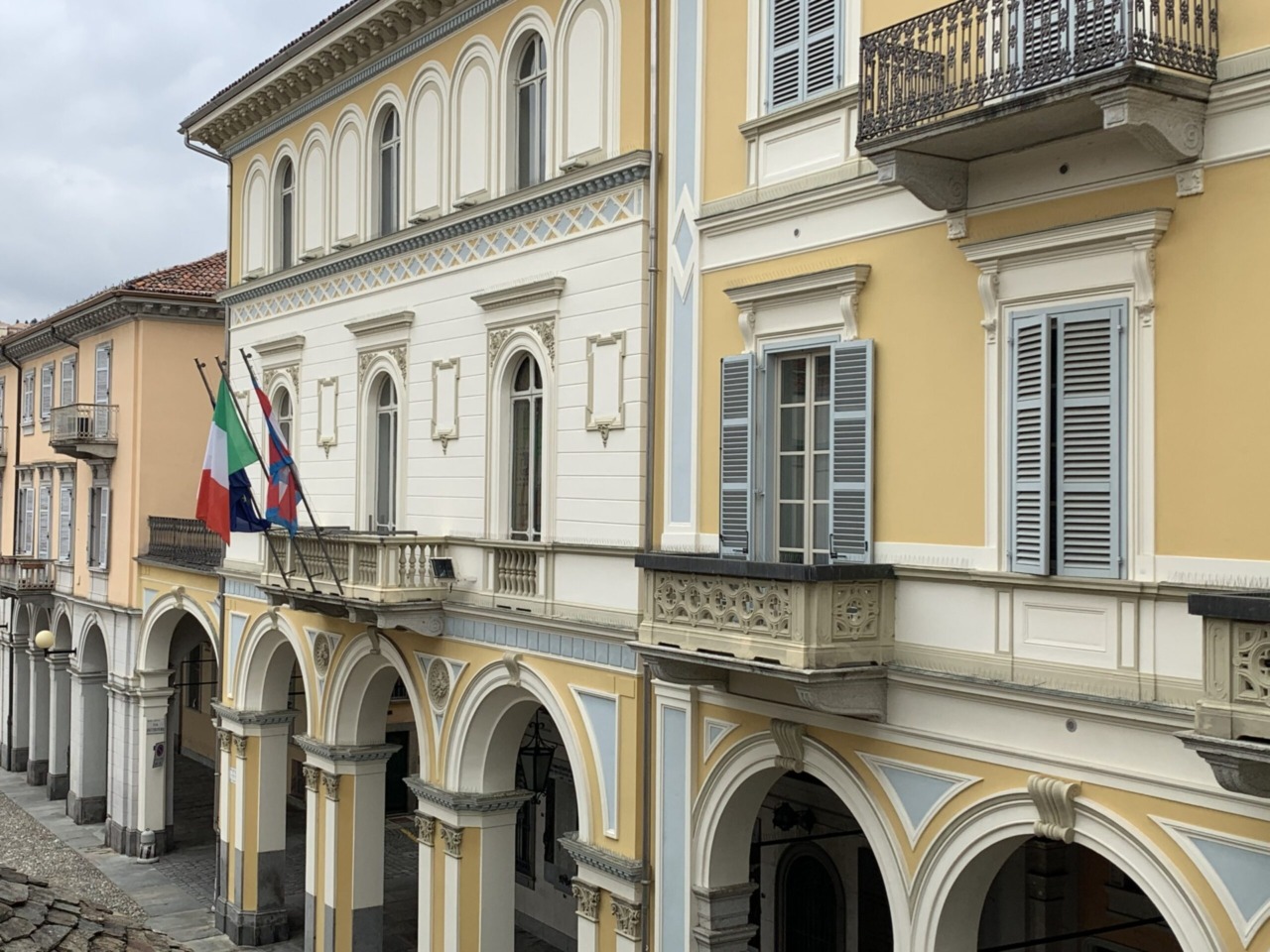 Oggi il Consiglio comunale aperto sul mercato in centro