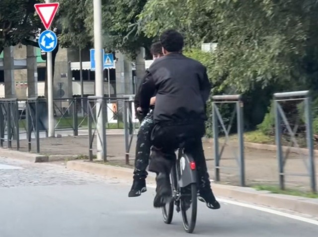 «Chi rompe le bici venga individuato»